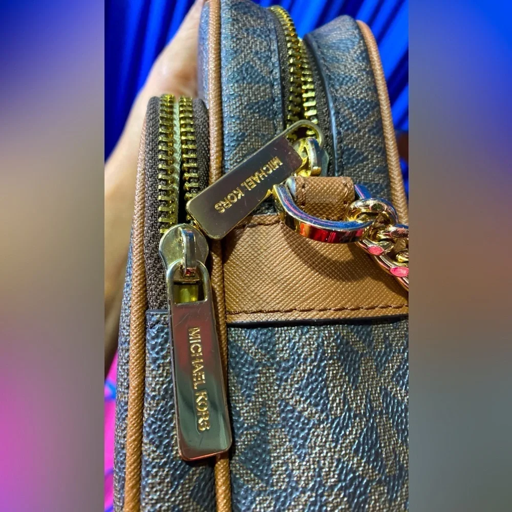 MICHAEL KORS Jet Set Travel Signature PVC Medium Logo Chain Crossbody Bag, EUC